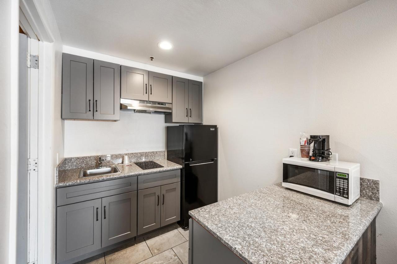 Surestay By Western Salt Downtown 2*