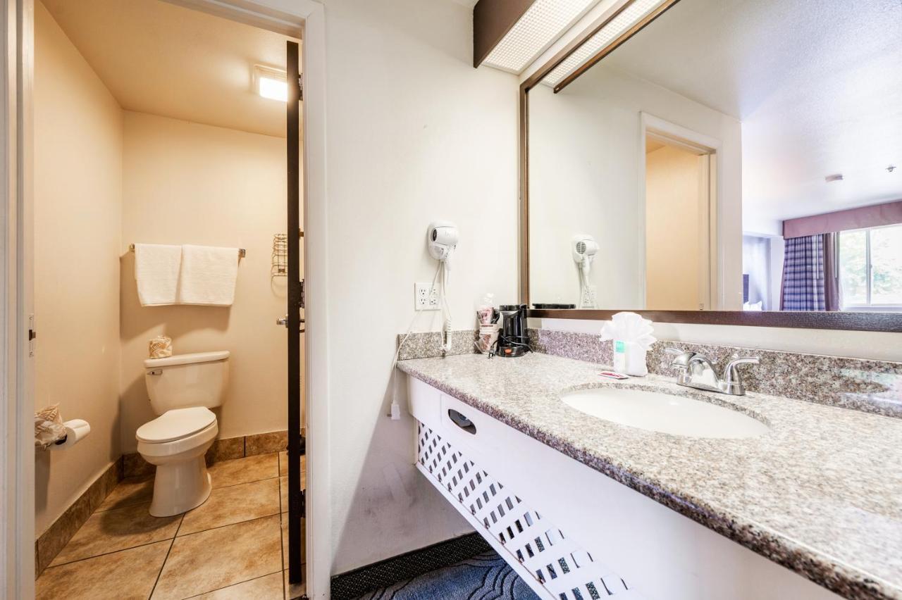 Hotel Surestay By Western Salt Downtown 2*