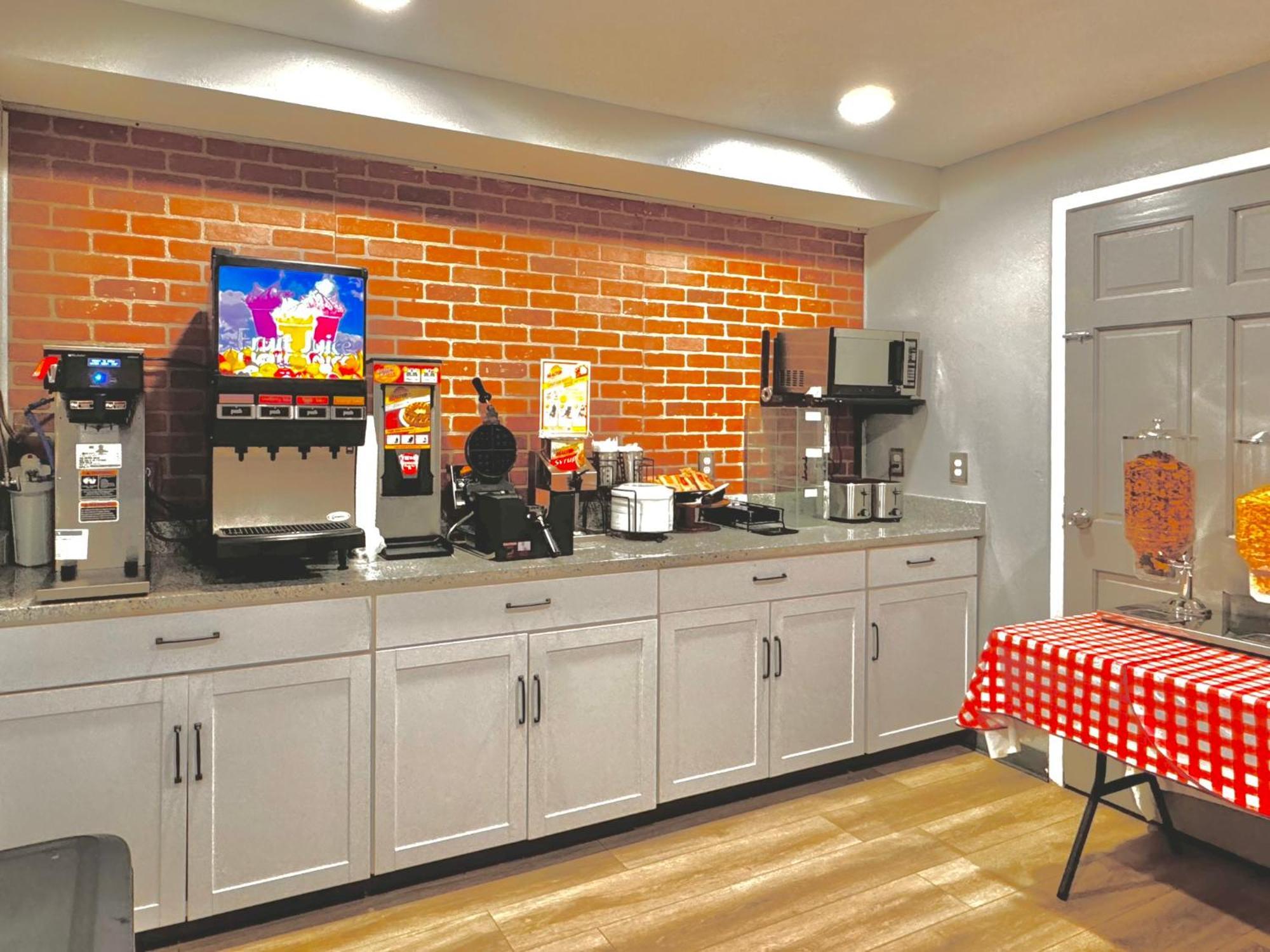 Hotel Surestay By Western Salt Downtown