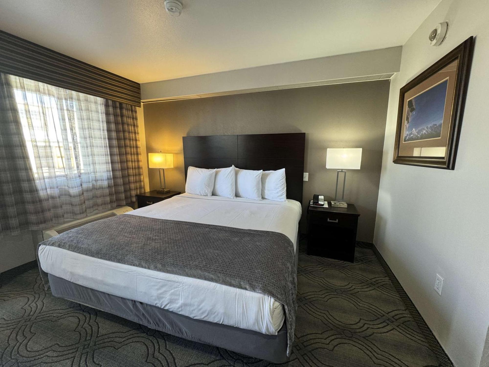 Hotel Surestay By Western Salt Downtown