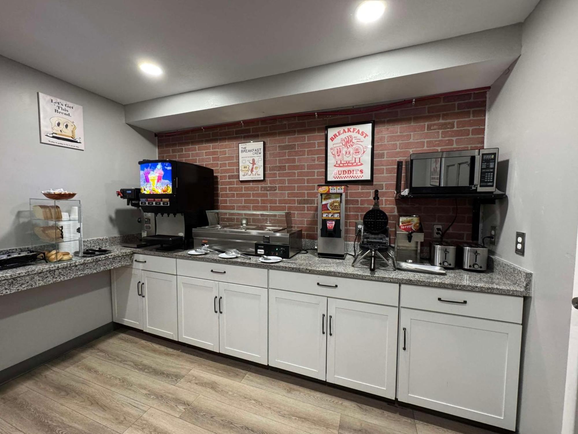 Surestay By Western Salt Downtown 2*